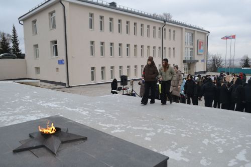 В Верхнем Услоне прошел митинг в честь Героев Отечества