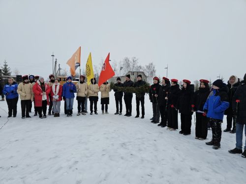 В Верхнем Услоне прошел митинг к Дню памяти воинов-интернационалистов