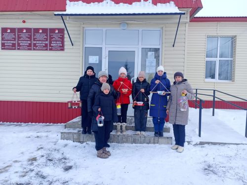 В Макулове мастерили кормушки для птиц