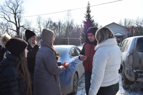 В Верхнеуслонском районе водителей поздравили с Днем защитника Отечества