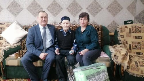 Мәмәтхуҗада авыл хуҗалыгы ветераннарын котладылар