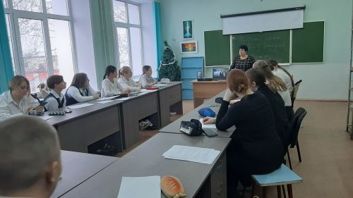 В Верхнеуслонской школе прошел урок мужества к Дню воинской славы России