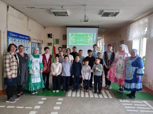 Матюшино урта мәктәбенә Нәүрүзбикә килде