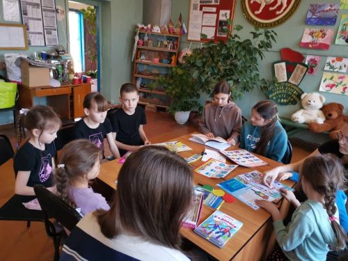 Кызыл Байракта юл хәрәкәте кагыйдәләрен искә төшерделәр
