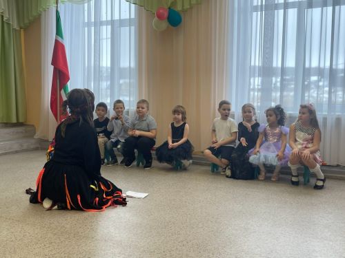 Түбән Ослан балалар бакчасы «23+8» чарасы үткәрде