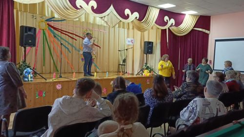 В Кильдееве прошел праздничный концерт «Весна, цветы и комплименты»
