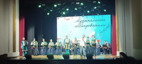 Ансамбль гармонистов «Мирас» выступил с оркестром народных инструментов