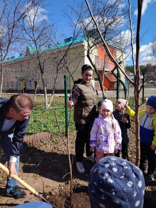 В Верхнеуслонском районе стартовала акция «Сад памяти»