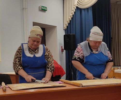 Бакча Сарайлылар МХО сугышчыларына өй токмачы әзерләп җибәрделәр