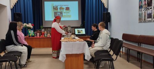 Бакча Сарайда чәй эчү традицияләре белән таныштылар