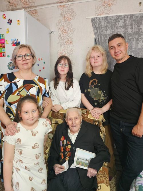 Николаю Тугееву из Больших Мемей исполнилось 95 лет