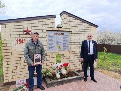 Ватан авылында фронтовик якташларына һәйкәл ачу тантанасы узды