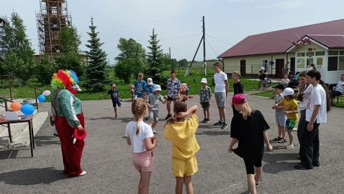 «Вот оно, какое наше лето»: яркий праздник детства в Кильдееве