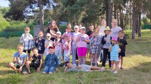 Кызыл Байракта Халыкара пикник көнен билгеләп үттеләр