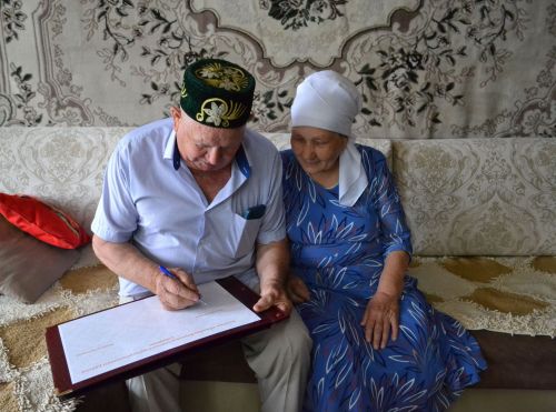 Супруги Сабировы из Покровки вместе 50 лет