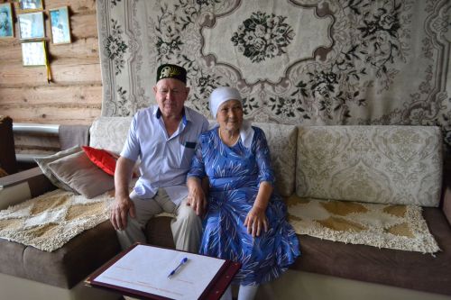 Супруги Сабировы из Покровки вместе 50 лет