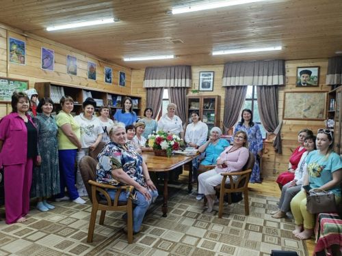 Учителя татарского языка и школьные библиотекари посетили родину Каюма Насыри