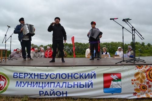В селе Соболевское прошел фестиваль народного творчества «Играй гармонь»
