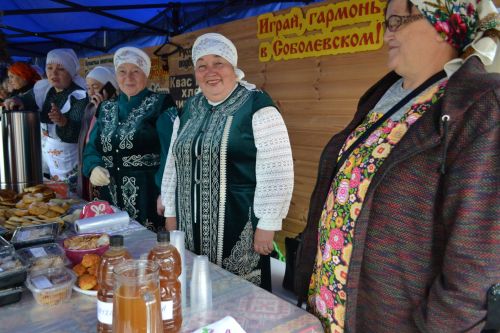 В селе Соболевское прошел фестиваль народного творчества «Играй гармонь»