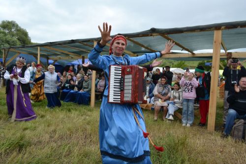 В селе Соболевское прошел фестиваль народного творчества «Играй гармонь»