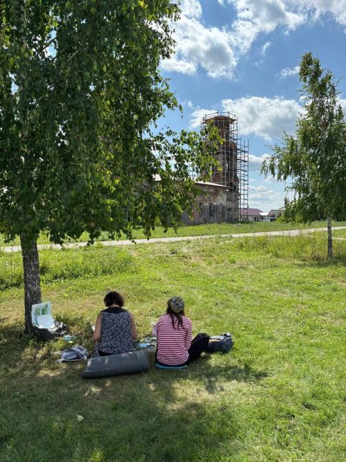 Казанские художники запечатлели Кильдеево на пленэре