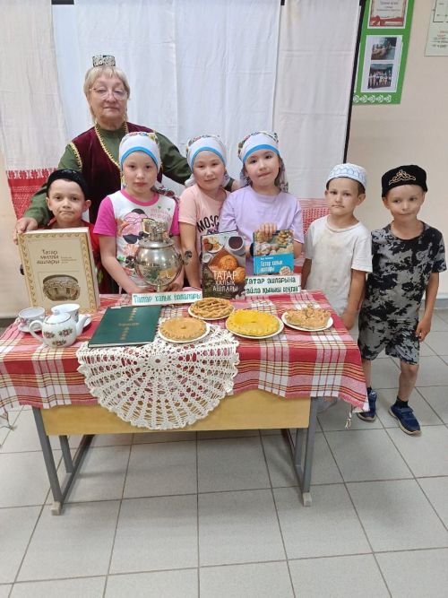 Вахит авылында фольклор көне үтте