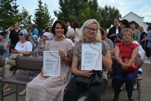 Верхний Услон стал центром фестиваля добрососедства «Наш двор»