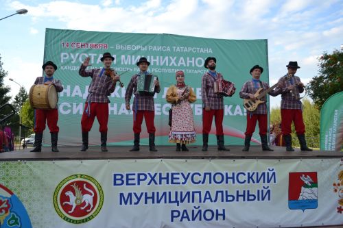 Верхний Услон стал центром фестиваля добрососедства «Наш двор»