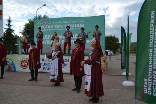 Верхний Услон стал центром фестиваля добрососедства «Наш двор»