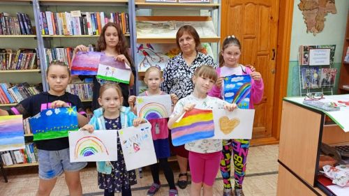 Летняя палитра детских фантазий расцвела в Макулове