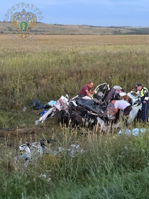 В Верхнеуслонском районе в жутком ДТП погибли два человека