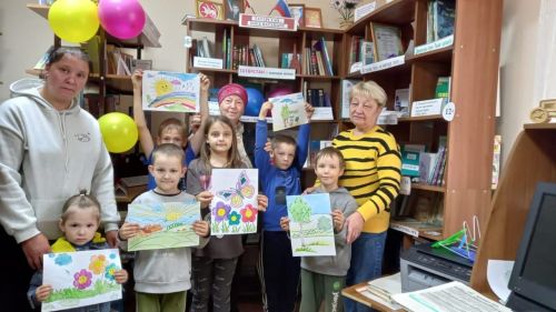 Вахит балалары җәйне рәсемнәрдә тасвирладылар