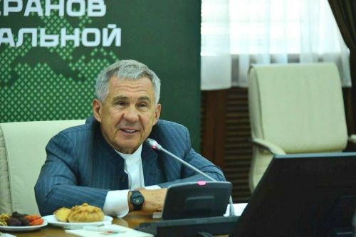 Минниханов запустил образовательный модуль программы поддержки участников СВО