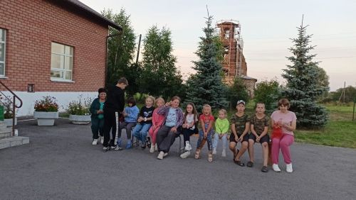 Дружба и фантазия: в Кильдееве прошел праздник для детей на свежем воздухе