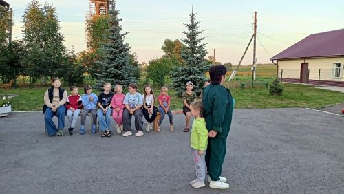 Дружба и фантазия: в Кильдееве прошел праздник для детей на свежем воздухе