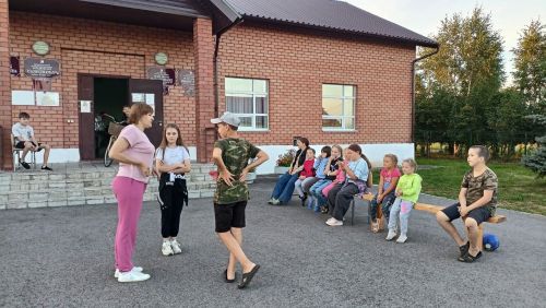 Дружба и фантазия: в Кильдееве прошел праздник для детей на свежем воздухе