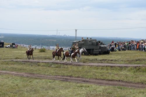 На Соколке реконструировали масштабное сражение Гражданской войны