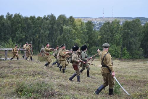 На Соколке реконструировали масштабное сражение Гражданской войны
