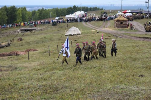 На Соколке реконструировали масштабное сражение Гражданской войны
