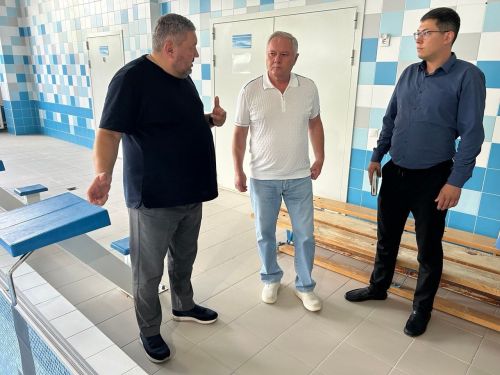 Верхний Услон посетил известный директор Центрального стадиона Казани
