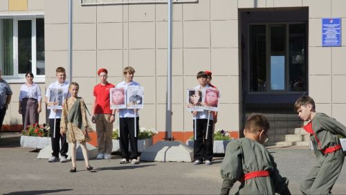 Торжественные линейки, посвящённые Дню знаний, прошли во всех школах района