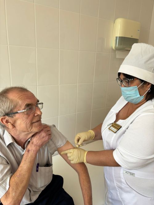 Вакцинация от гриппа началась в Верхнеуслонском доме-интернате