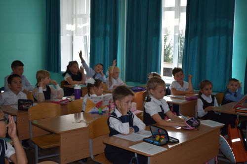 В Верхнеуслонской средней школе первоклашкам напомнили о ПДД
