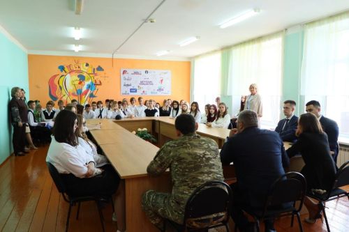 Югары Ослан мәктәбендә мәртәбәле очрашу узды