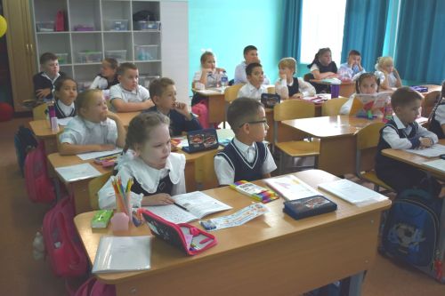 В Верхнеуслонской средней школе первоклашкам напомнили о ПДД