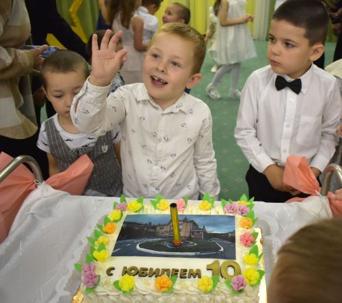 Детский сад «Солнышко» в Верхнем Услоне отметил 10-летний юбилей