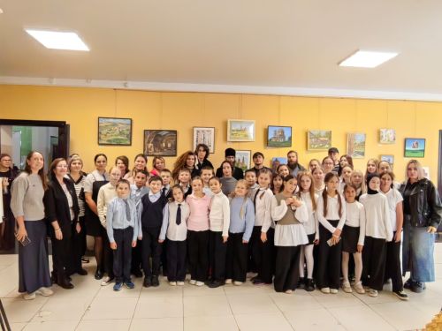 Юные художники посетили выставку «Образы храмов Свияжского уезда»