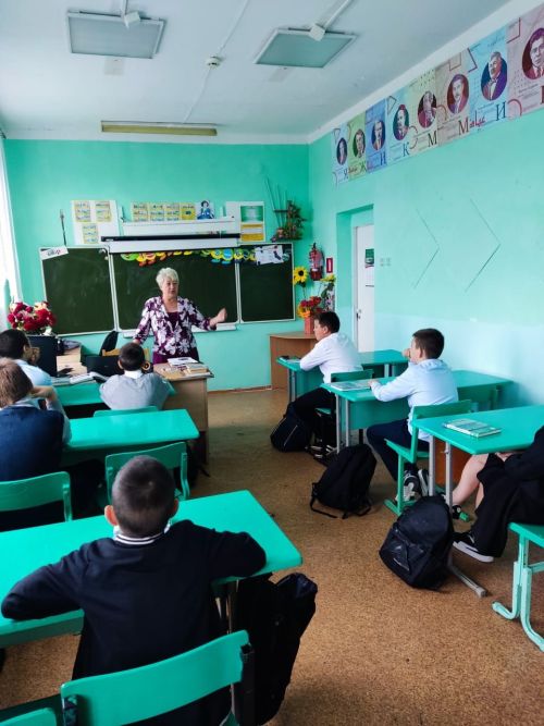 Печищеда фольклор һәм традицияләргә багышланган дәрес үткәрделәр