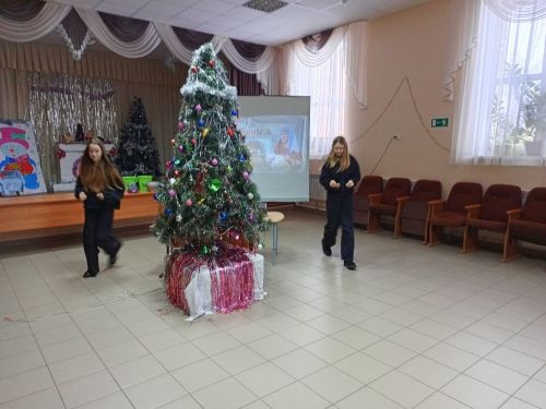 Фольклорная программа «Бабьи каши» прошла для детей в Макулове