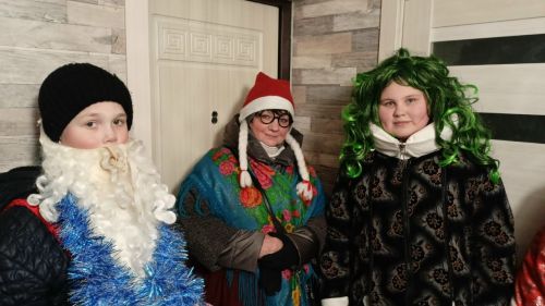 Дети в Кильдеево прошлись по селу с рождественскими колядками